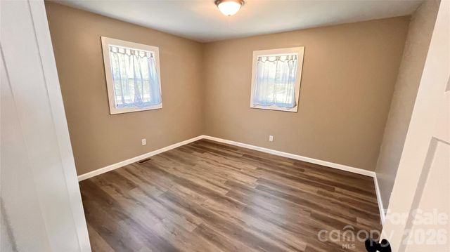 4009 Smokey Creek Road, Lenoir, NC 28645
