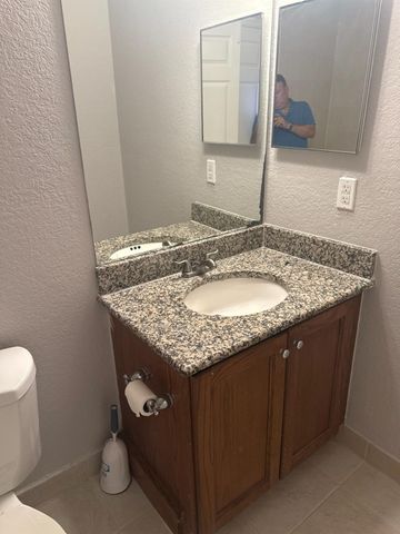 1936 NE 5th St 211, Boynton Beach, FL 33435