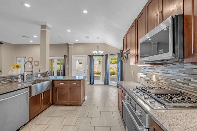11506 Faulkey Gully Circle, Houston, TX 77070