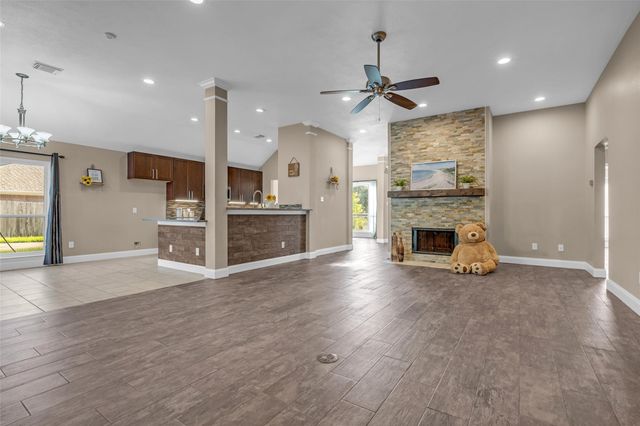 11506 Faulkey Gully Circle, Houston, TX 77070
