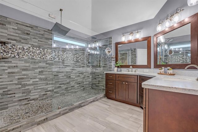 11506 Faulkey Gully Circle, Houston, TX 77070