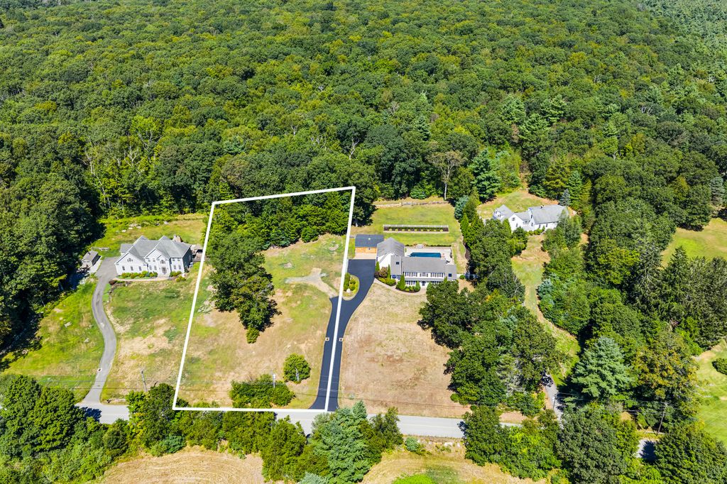 21 Olmstead Road, East Haddam, CT 06423
