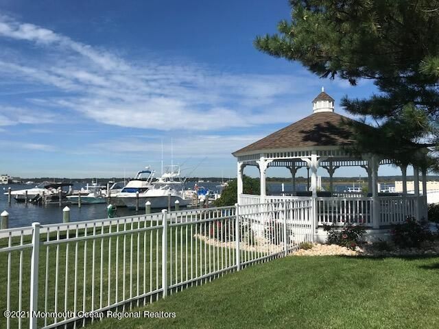 54 Wharfside Drive 54, Monmouth Beach, NJ 07750