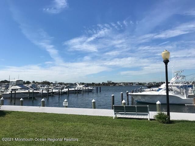 54 Wharfside Drive 54, Monmouth Beach, NJ 07750
