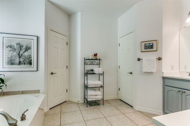 3603 Sussex Court, Corinth, TX 76210