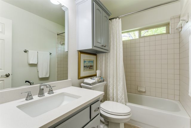 3603 Sussex Court, Corinth, TX 76210