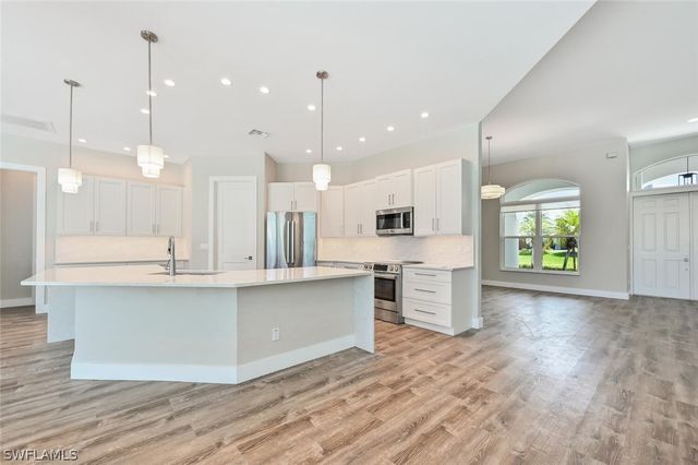 4231 Crayton RD, Naples, FL 34103