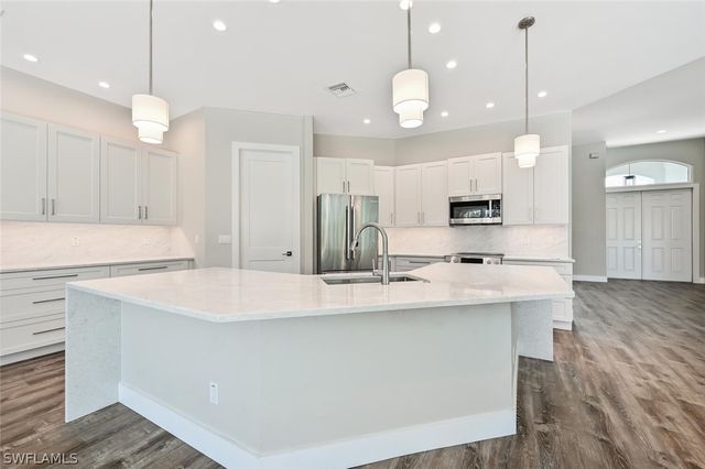 4231 Crayton RD, Naples, FL 34103