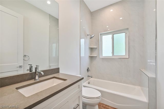 4231 Crayton RD, Naples, FL 34103