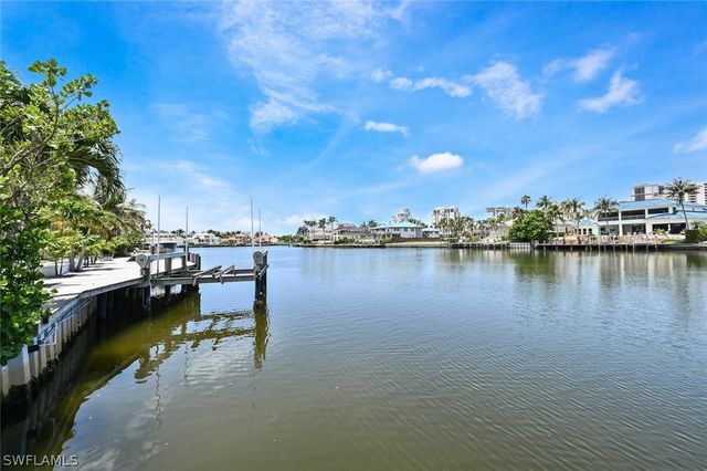 4231 Crayton RD, Naples, FL 34103