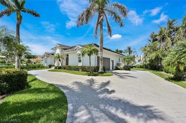 4231 Crayton RD, Naples, FL 34103