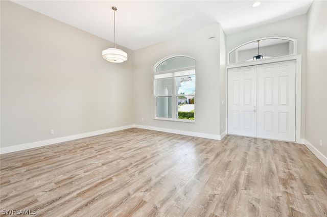 4231 Crayton RD, Naples, FL 34103