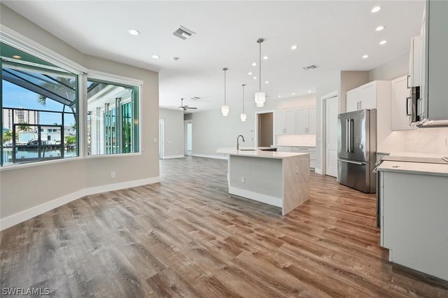 4231 Crayton RD, Naples, FL 34103