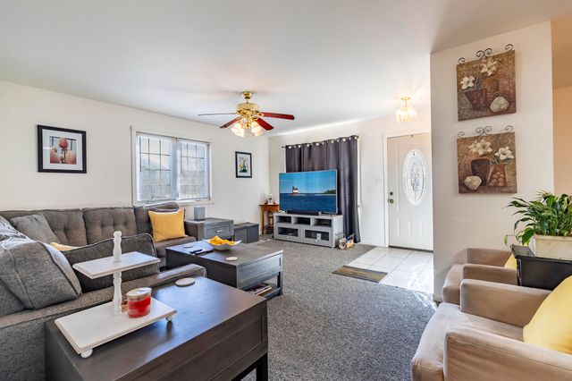 3446 E 69th Avenue, Merrillville, IN 46410