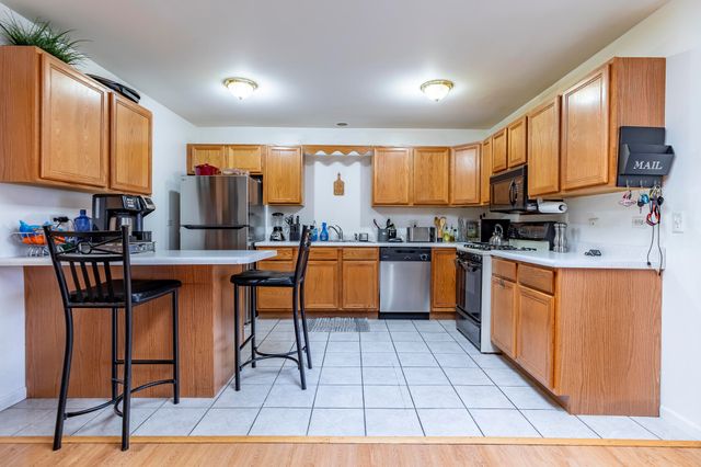 3446 E 69th Avenue, Merrillville, IN 46410