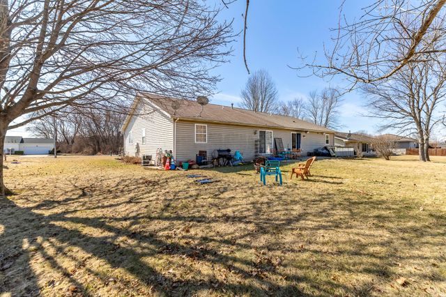 3446 E 69th Avenue, Merrillville, IN 46410