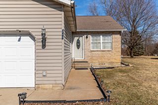 3446 E 69th Avenue, Merrillville, IN 46410