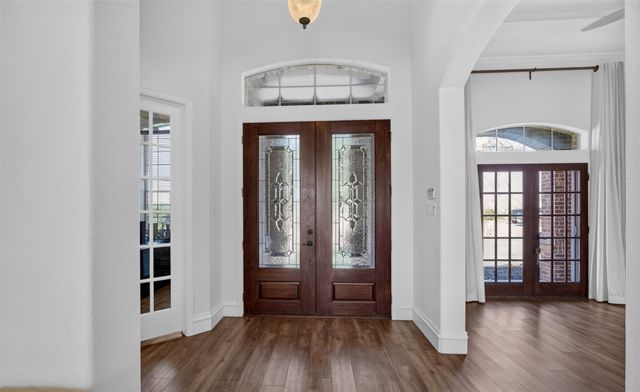 9900 Harbour View Lane, Fort Worth, TX 76179