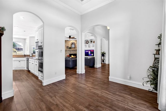 9900 Harbour View Lane, Fort Worth, TX 76179