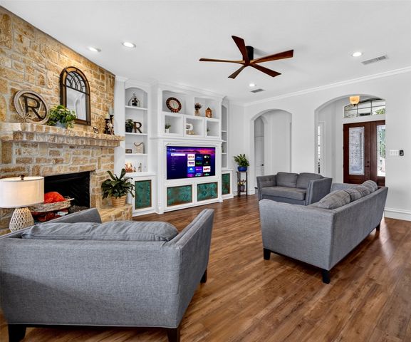 9900 Harbour View Lane, Fort Worth, TX 76179
