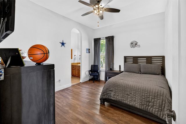 9900 Harbour View Lane, Fort Worth, TX 76179