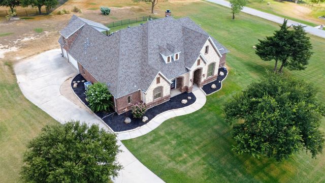 9900 Harbour View Lane, Fort Worth, TX 76179