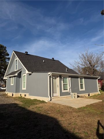 703 NW 1st Street, Atkins, AR 72823