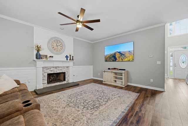 1938 Greensferry Glen, Lawrenceville, GA 30043
