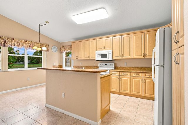 6778 COLUMBIA Avenue, Lake Worth, FL 33467