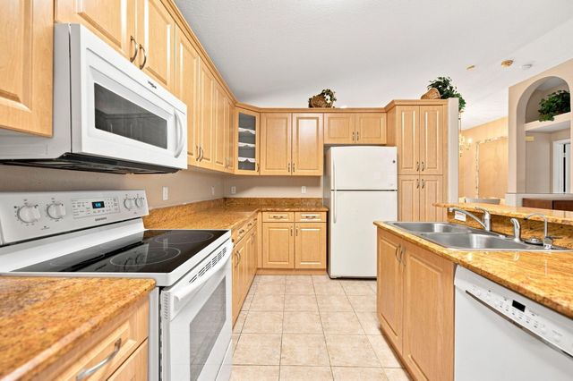 6778 COLUMBIA Avenue, Lake Worth, FL 33467