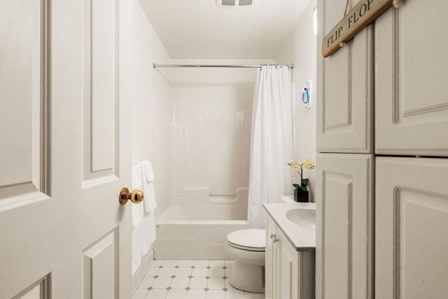 4 Charlesgate East 603, Boston, MA 02215