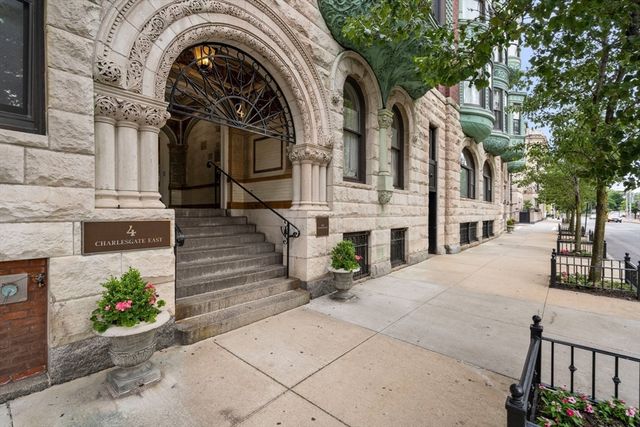 4 Charlesgate East 603, Boston, MA 02215