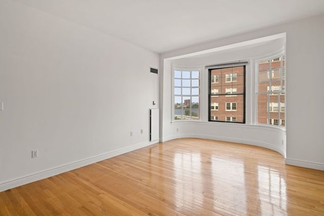 4 Charlesgate East 603, Boston, MA 02215