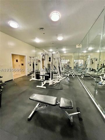 2550 SW 18th Ter 1405, Fort Lauderdale, FL 33315