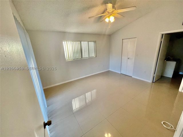 2550 SW 18th Ter 1405, Fort Lauderdale, FL 33315