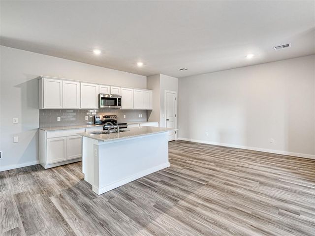 504 Cumberland Drive, Guthrie, OK 73044