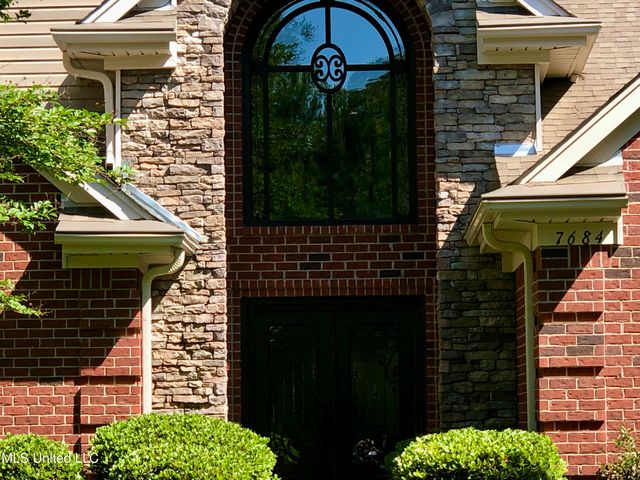 7684 N Rigmoore Point, Olive Branch, MS 38654