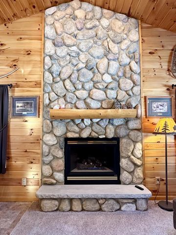 N11914 ORIOLE LANE, Elcho, WI 54428