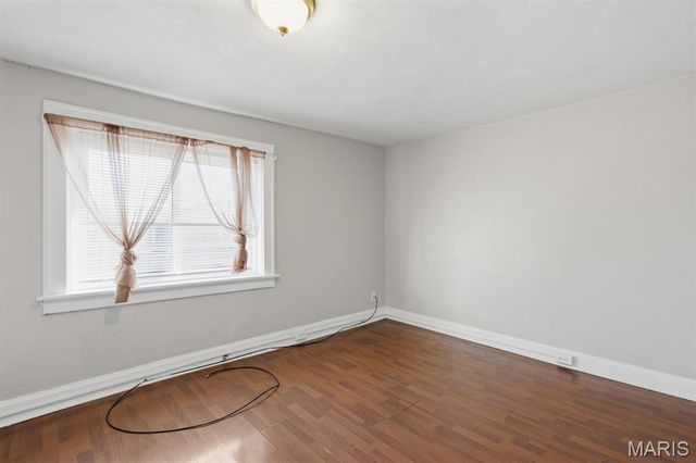 4707 Ray Avenue, St Louis, MO 63116