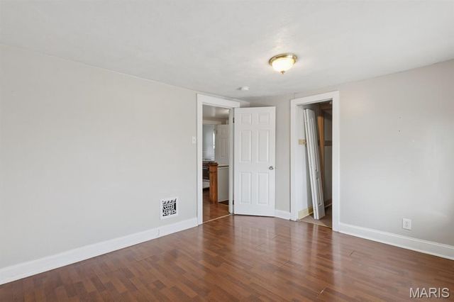 4707 Ray Avenue, St Louis, MO 63116