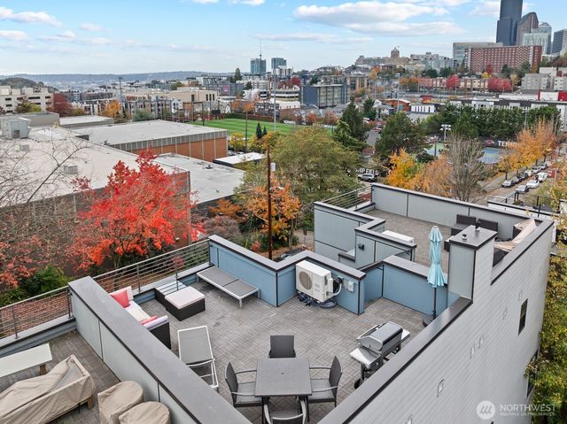 1422 E Cherry St, Seattle, WA 98122