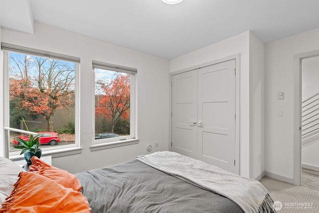 1422 E Cherry St, Seattle, WA 98122