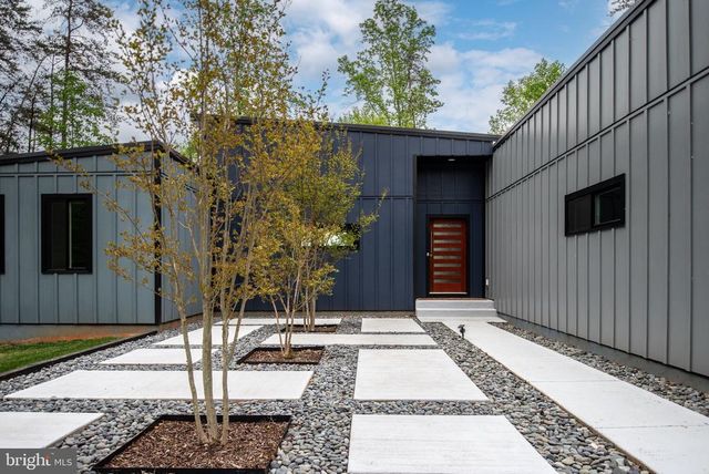 9813 CHESSMANS CT, Fredericksburg, VA 22407