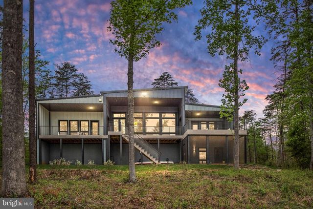 9813 CHESSMANS CT, Fredericksburg, VA 22407