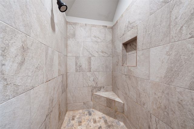 1075 Knoxmiller Court, Weatherford, TX 76088