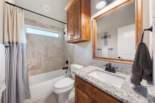 1075 Knoxmiller Court, Weatherford, TX 76088