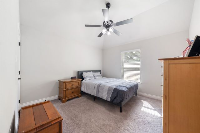 1075 Knoxmiller Court, Weatherford, TX 76088