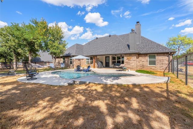 1075 Knoxmiller Court, Weatherford, TX 76088