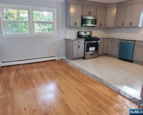 18 English Avenue 2, Elmwood Park, NJ 07407