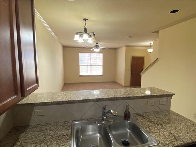 2101 Town Centre DR 1603, Round Rock, TX 78664